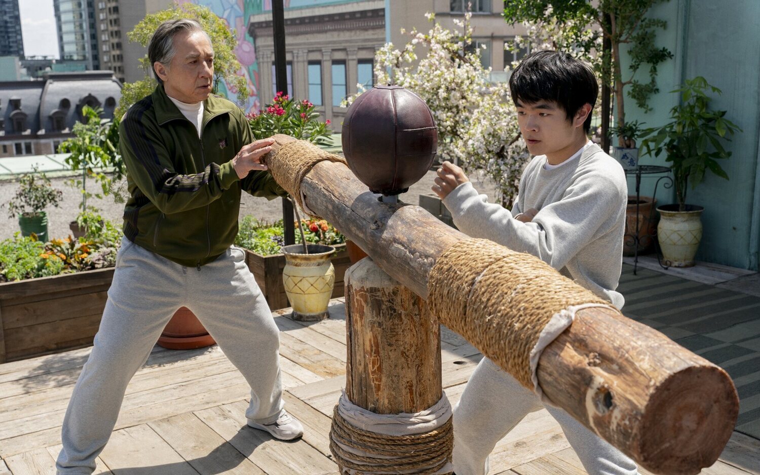 'Karate Kid: Legends' será como una película clásica de Jackie Chan