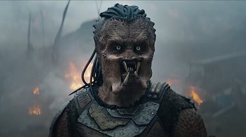¿Elle Fanning androide? El primer tráiler de 'Predator: Badlands' nos deja muchos misterios sin resolver