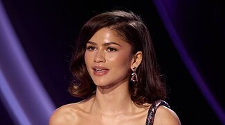 Zendaya deslumbra en la Met Gala 2025, pero le ocurre lo impensable