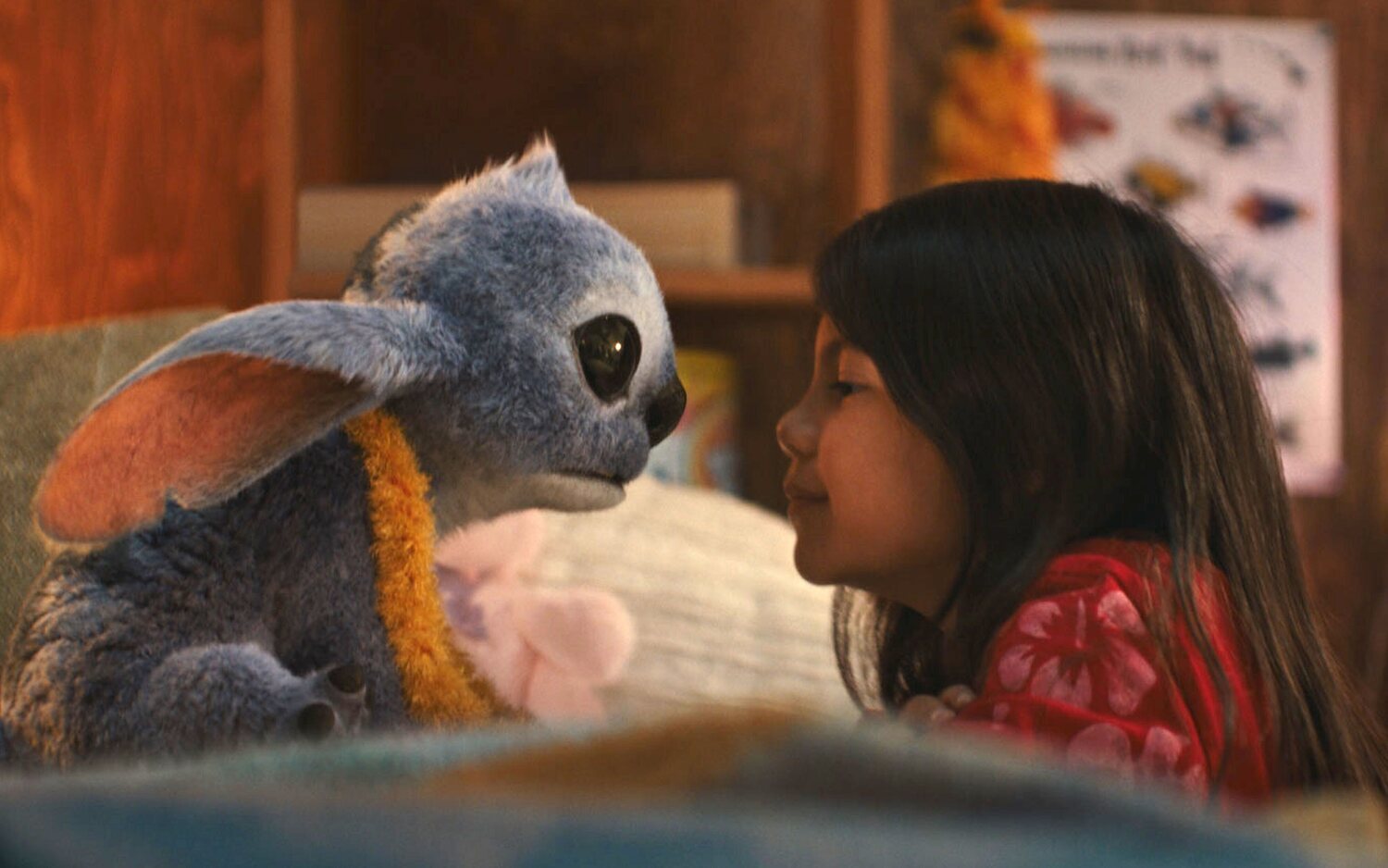 Disney por fin se acuerda de Lilo en el adorable nuevo póster de 'Lilo y Stitch', que apunta a un estreno histórico