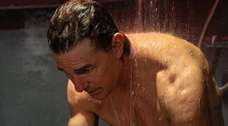 Tom Cruise se sube a lo alto de un edificio londinense para promocionar 'Misión Imposible: Sentencia Final'