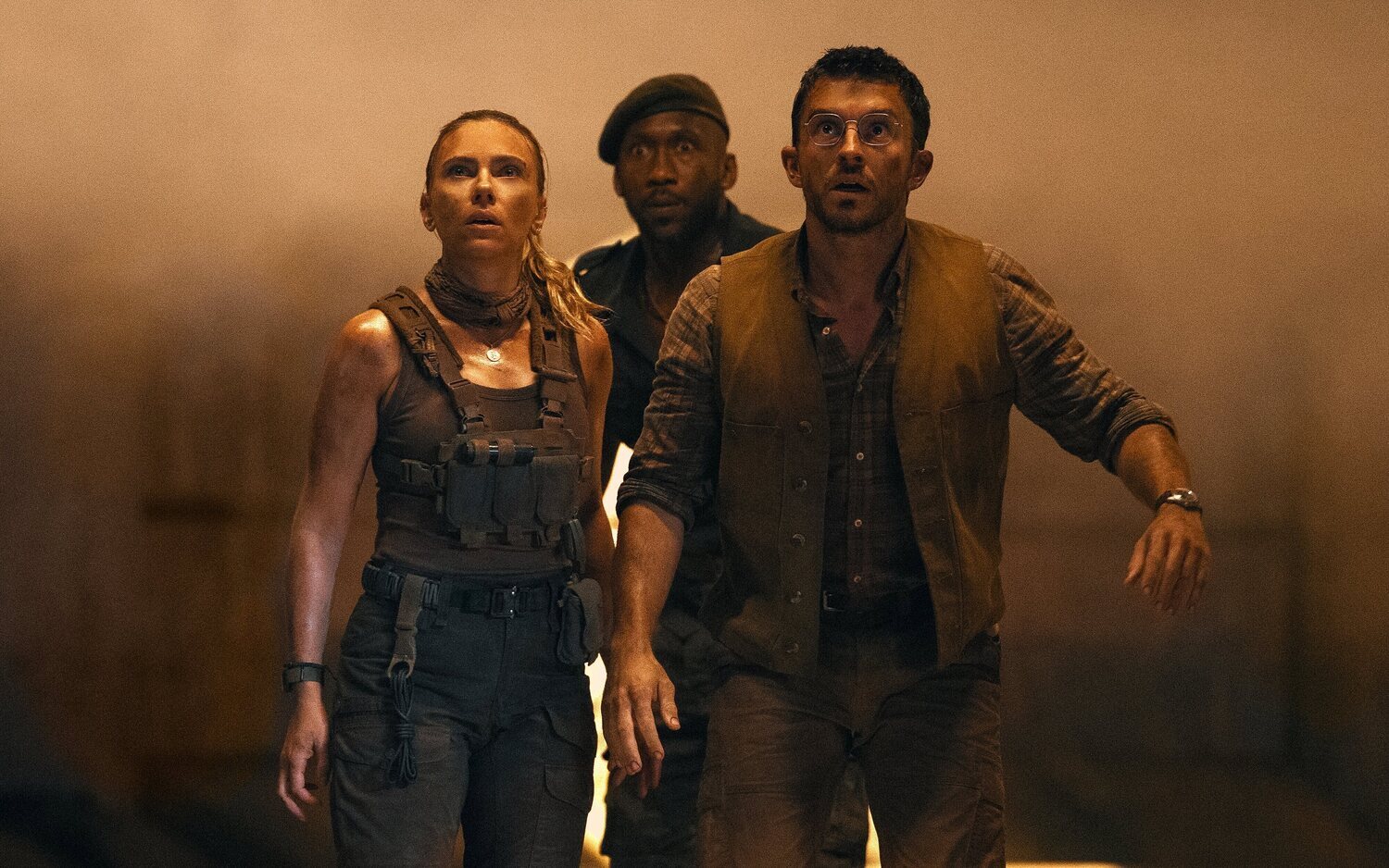 Scarlett Johansson, Mahershala Ali y Jonathan Bailey recogen el testigo de la saga jurásica