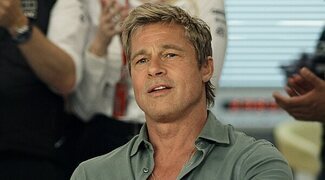 'F1': La película de Fórmula 1 de Brad Pitt lanza nuevos pósters y uno es un homenaje a 'Akira'