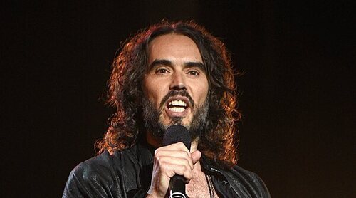 Russell Brand se declara inocente de cinco delitos de violación, intimidación y agresión sexual