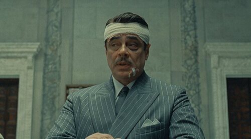 Benicio del Toro, detenido en el aeropuerto por llevar un guion demasiado explosivo
