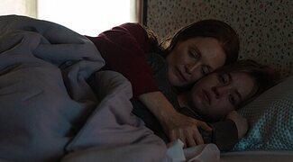 'Echo Valley': Julianne Moore y Sydney Sweeney deslumbran y elevan un thriller más interesante de lo esperado