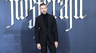 Robert Eggers ('Nosferatu') dirigirá una nueva versión de 'Cuento de navidad' y se acuerda de un viejo conocido