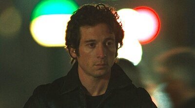 Jeremy Allen White cambia los cuchillos por la guitarra en el tráiler del biopic de Bruce Springsteen