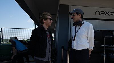 Joseph Kosinski y Jerry Bruckheimer nos dan más detalles de su nueva película de ovnis: tendrá dos protagonistas