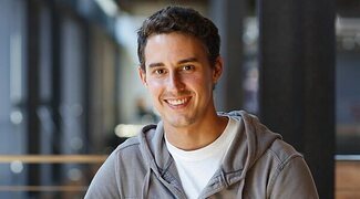 Cómo es trabajar en Pixar: La historia de Jordi Oñate, el animador español detrás de 'Elio'