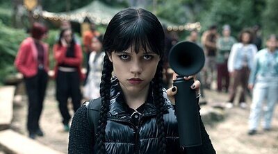 'Miércoles' vuelve más siniestra (y con la familia al completo) en el nuevo tráiler de la temporada 2