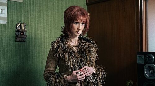 Los 2.000 y Yurena surcan en cometa por Netflix con el tráiler de 'Superestar', de Nacho Vigalondo y los Javis