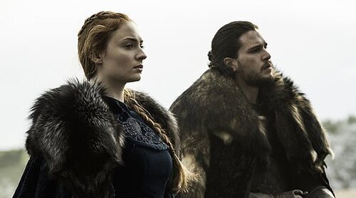 Sophie Turner y Kit Harington pasan de hermanos a novios: "Es raro para todos"