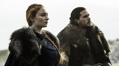 Sophie Turner y Kit Harington pasan de hermanos a novios: "Es raro para todos"