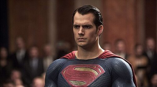 ¿Henry Cavill al DCU? A James Gunn le "encantaría"