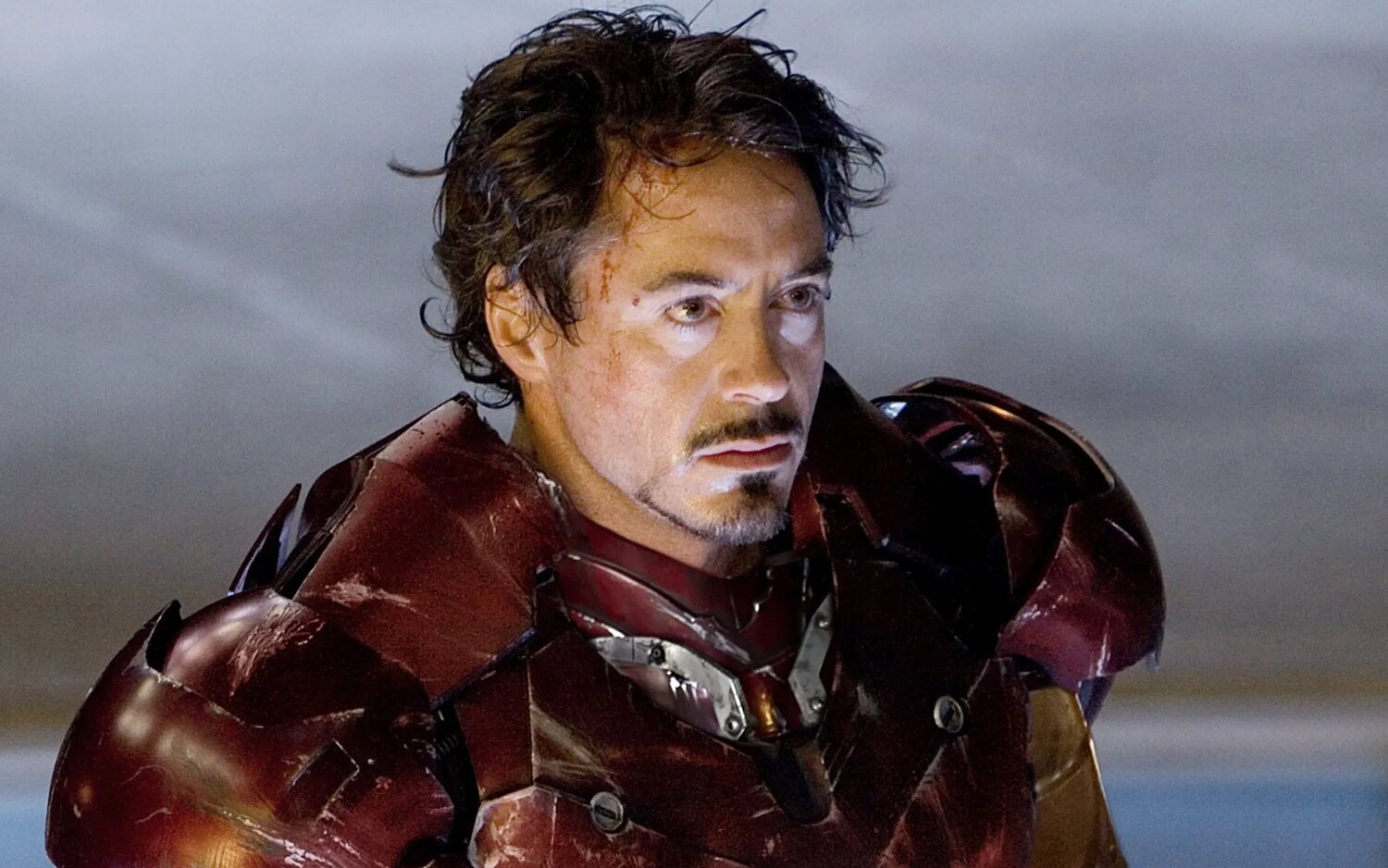 Robert Downey Jr. como Iron Man