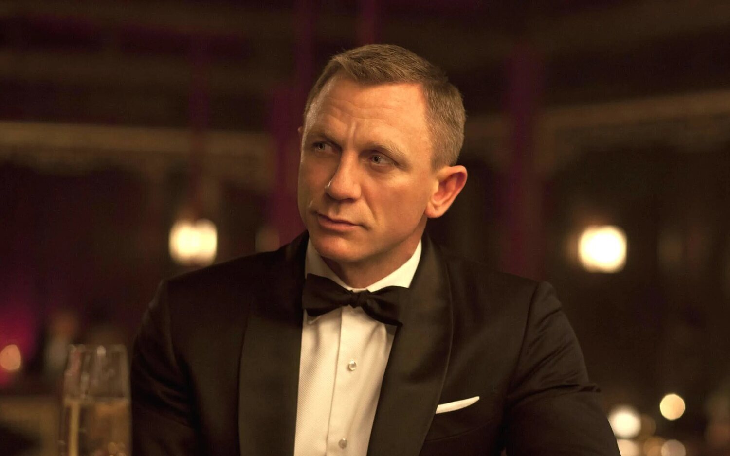 'James Bond'