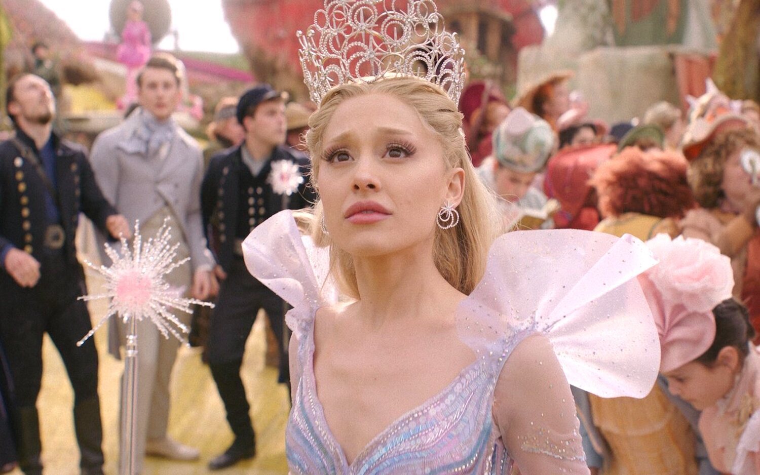 Ariana Grande como Glinda en 'Wicked: Parte II'