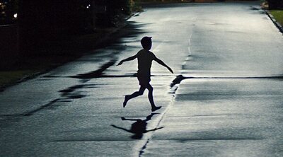 Por qué Zach Cregger incluye a David Fincher en los agradecimientos de 'Weapons': "Me abrió la mente"