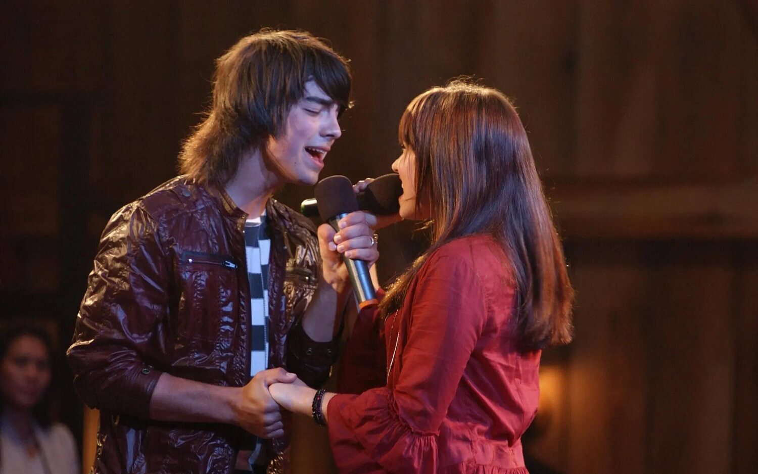 Demi Lovato (Mitchie Torres) y Joe Jonas (Shane Gray) en 'Camp Rock'