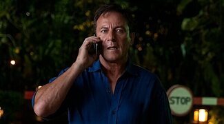 Jason Isaacs revela otro desnudo frontal que fue cortado en 'The White Lotus'