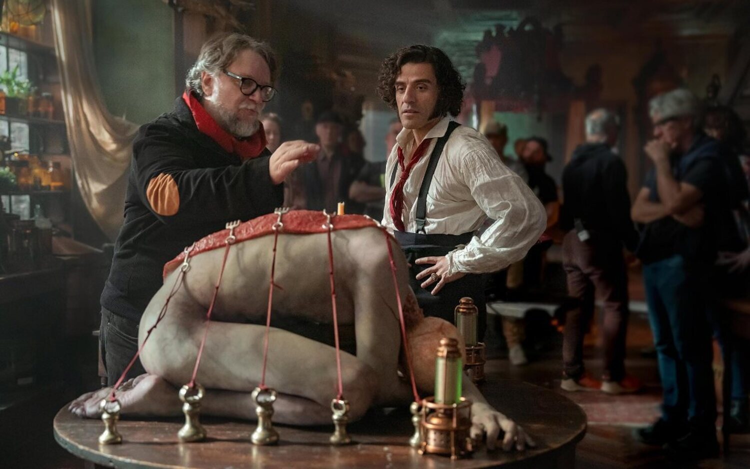 Guillermo del Toro en el set de 'Frankenstein'