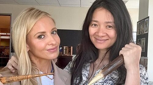 El precioso mensaje de Chloé Zhao a Sarah Michelle Gellar en el rodaje del reboot de 'Buffy, cazavampiros'