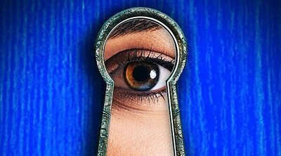 Se palpa la tensión entre Sydney Sweeney y Amanda Seyfried en las primeras imágenes de 'La asistenta'