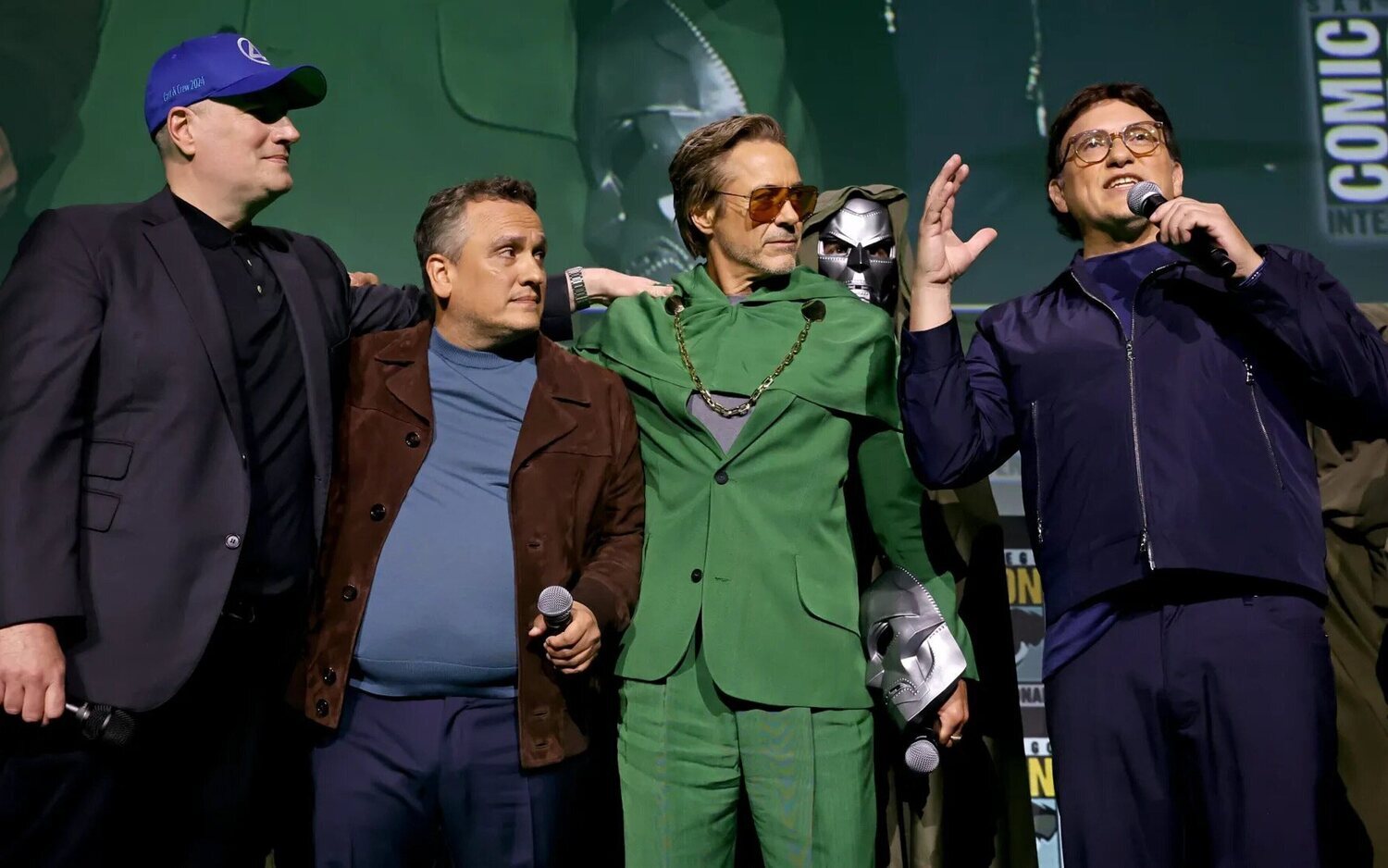 Kevin Feige, Robert Downey Jr. y los hermanos Russo en la Comic-Con