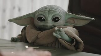 'The Mandalorian and Grogu': Grogu se topa con Sigourney Weaver en el divertido primer tráiler de la película de 'Star Wars'