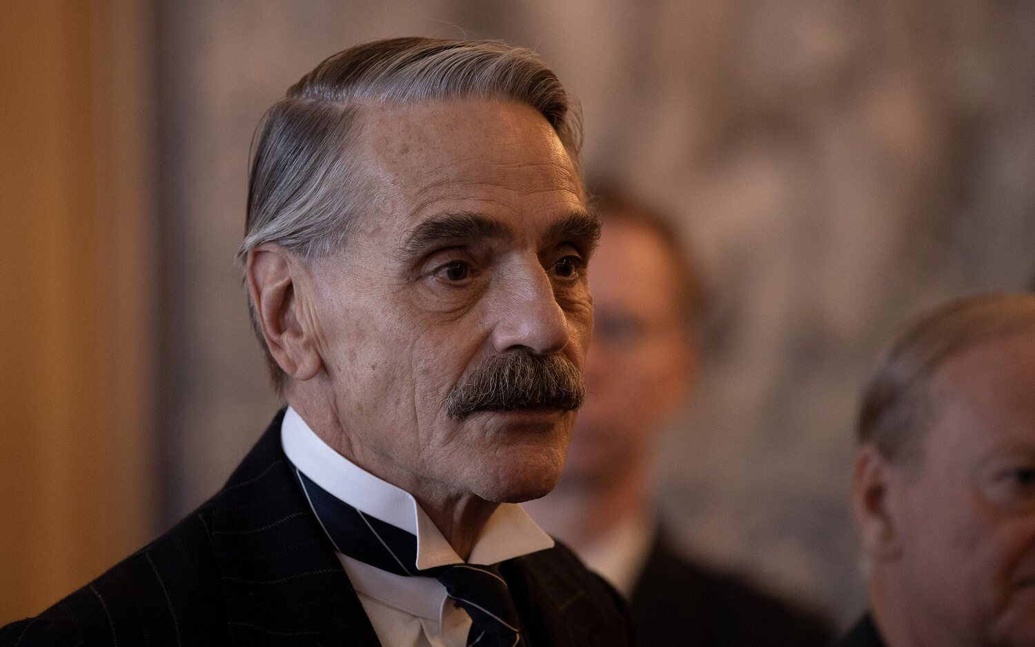 Jeremy Irons será uno de Los Vigilantes