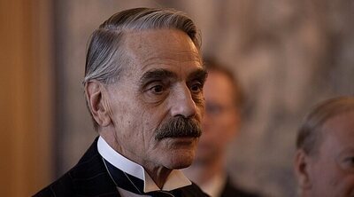 'Los inmortales' tienen nuevo villano: Jeremy Irons será el jefe de los Vigilantes en el remake de Chad Stahelski