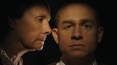 'Monstruo: La historia de Ed Gein' deja fría a la crítica: "Apela a los instintos más básicos del espectador"