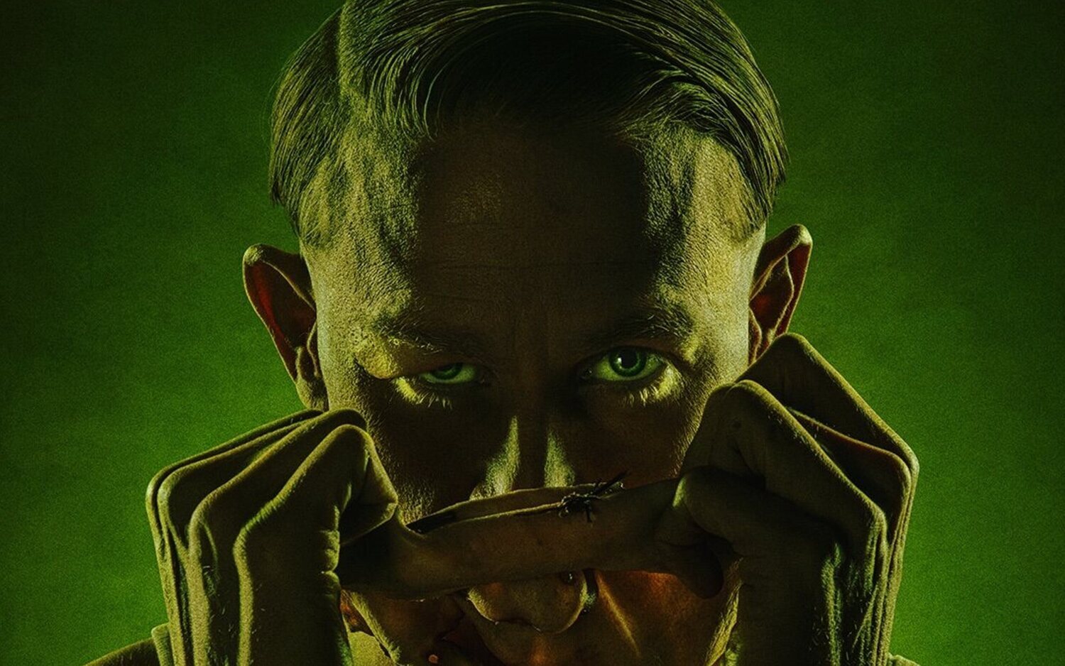 La transformación de Charlie Hunnam para hacer de Ed Gein