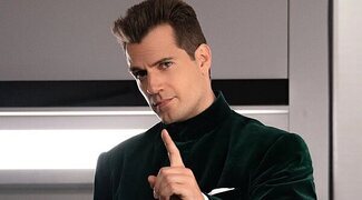 Henry Cavill de silicona y a tamaño real: Un hombre encarga el muñeco y se vuelve viral