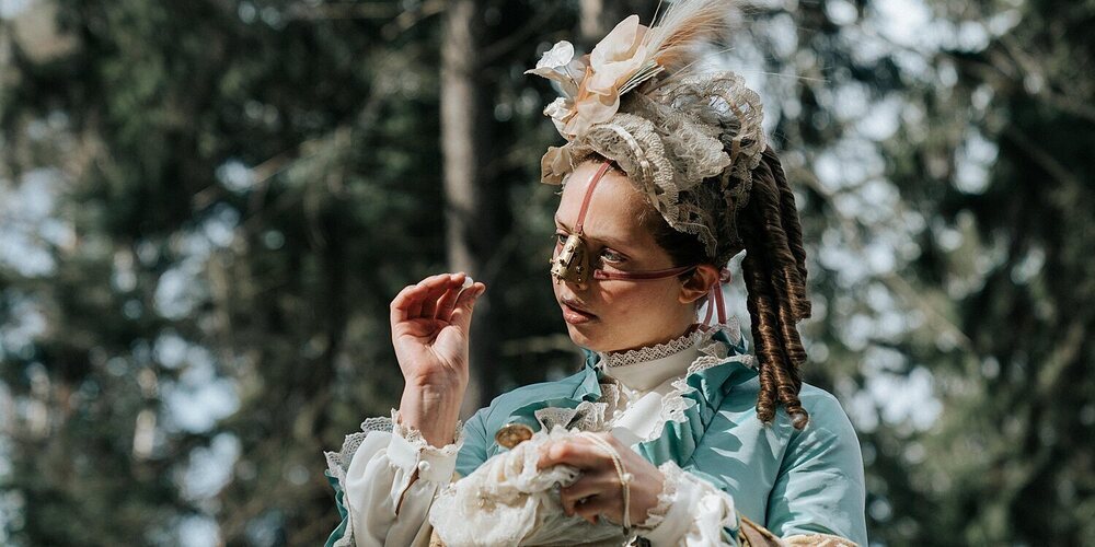 'La hermanastra fea': Brillante subversión del cuento en clave de body horror