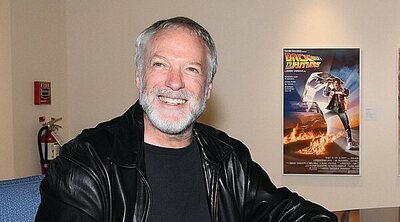 Muere Drew Struzan, legendario artista y diseñador de los carteles de 'Star Wars' e 'Indiana Jones'
