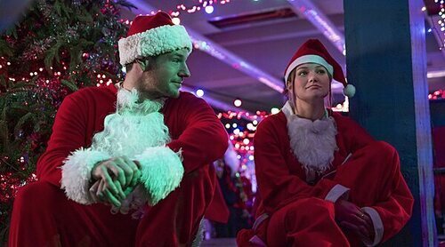 Netflix tiene ganas de Navidad y lanza el tráiler de 'Un robo muy navideño', su próxima película original