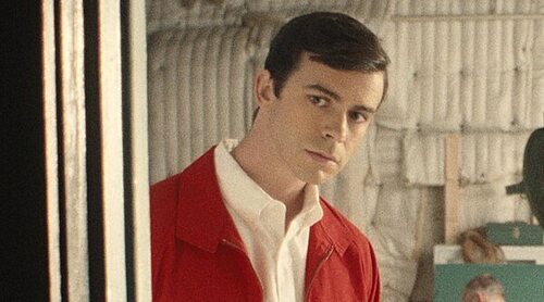 Osgood Perkins, director de 'Longlegs' e hijo de Anthony Perkins, carga contra 'Monstruo: La historia de Ed Gein'