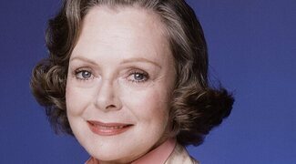 Muere June Lockhart, actriz de 'Lassie' y 'Perdidos en el espacio', a los 100 años