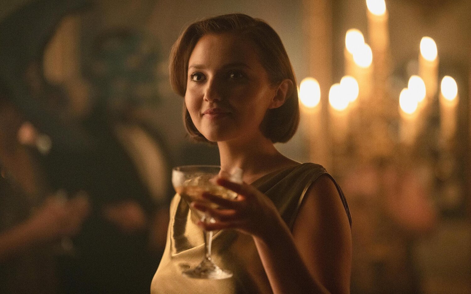 Mia McKenna Bruce protagoniza lo nueva adaptación de Agatha Christie