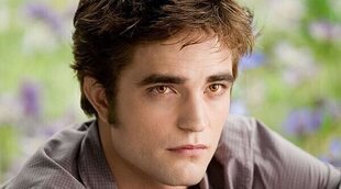 Robert Pattinson bromea con volver a 'Crepúsculo': "Me gusta quitarles papeles a actores más jóvenes"