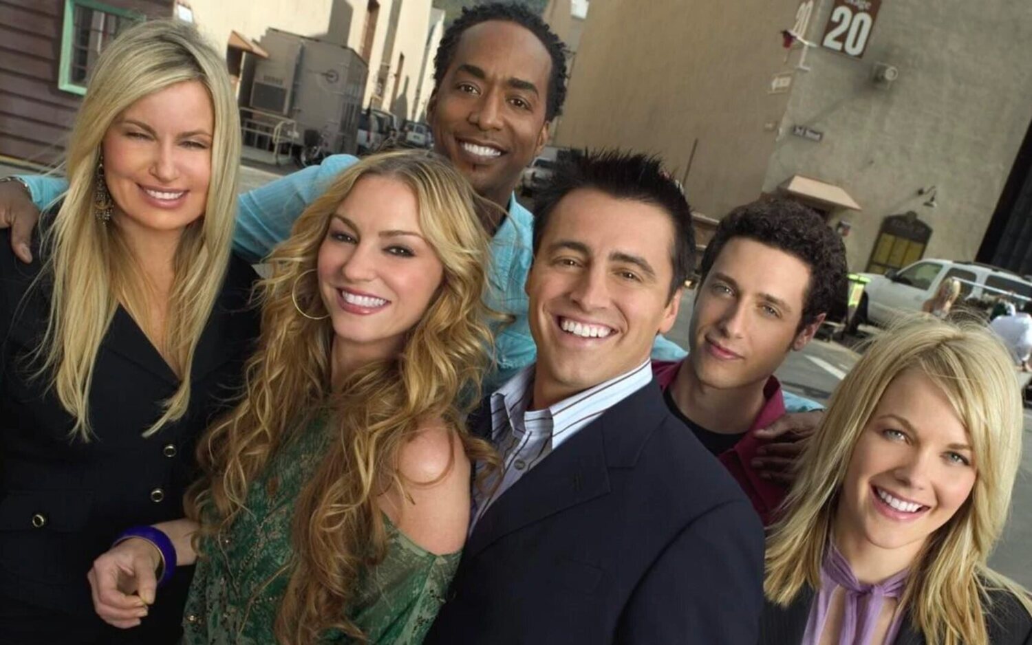 Todos los episodios de 'Joey' están disponibles en el canal de YouTube de 'Friends'