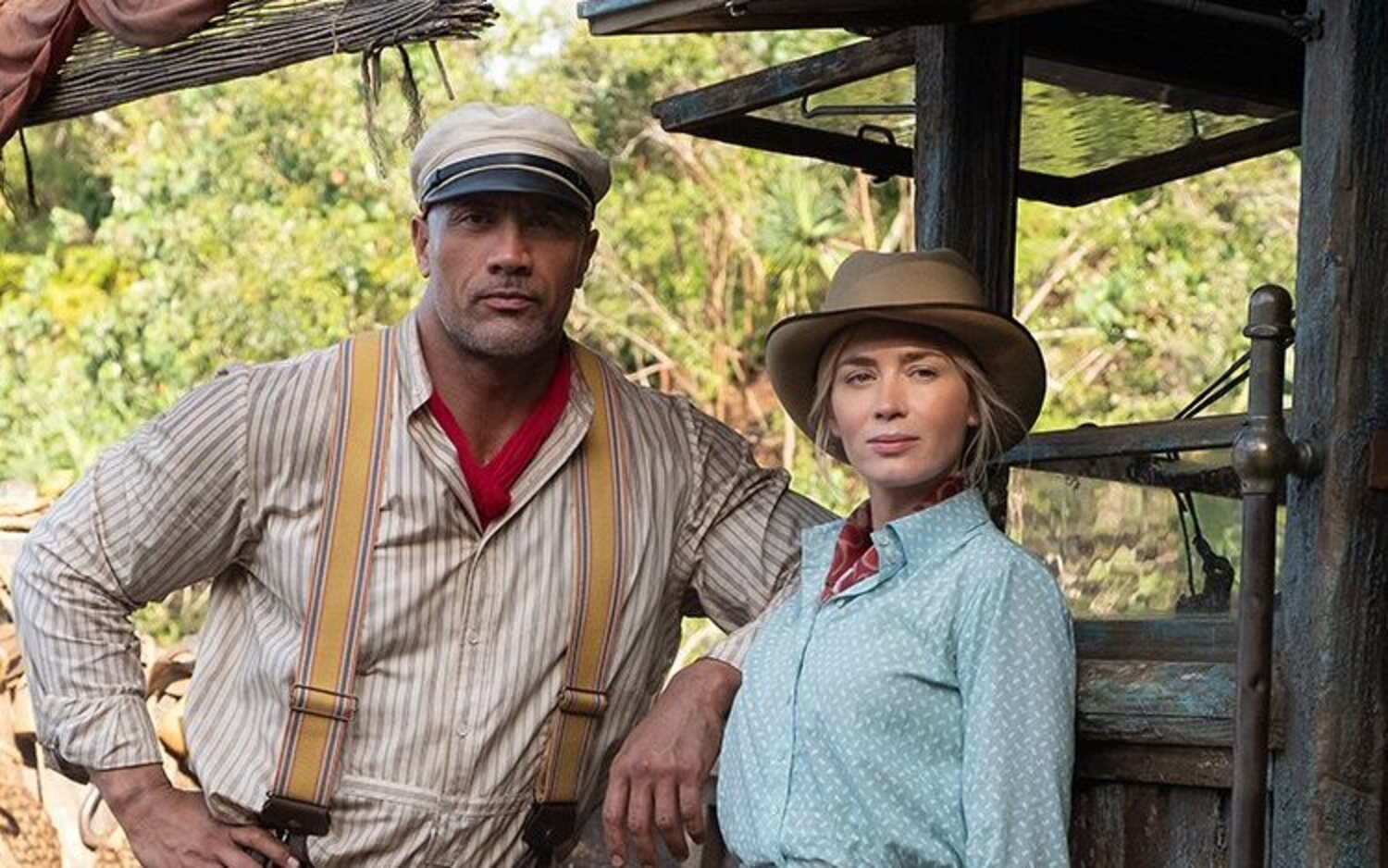 Dwayne Johnson y Emily Blunt en 'Jungle Cruise'