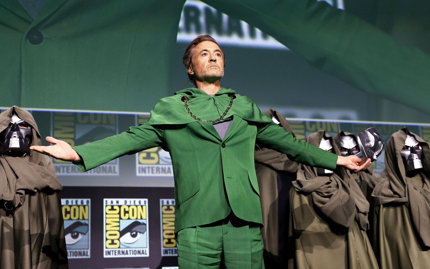 Robert Downwy Jr. presentando 'Avengers: Doomsday' en la Comic Con