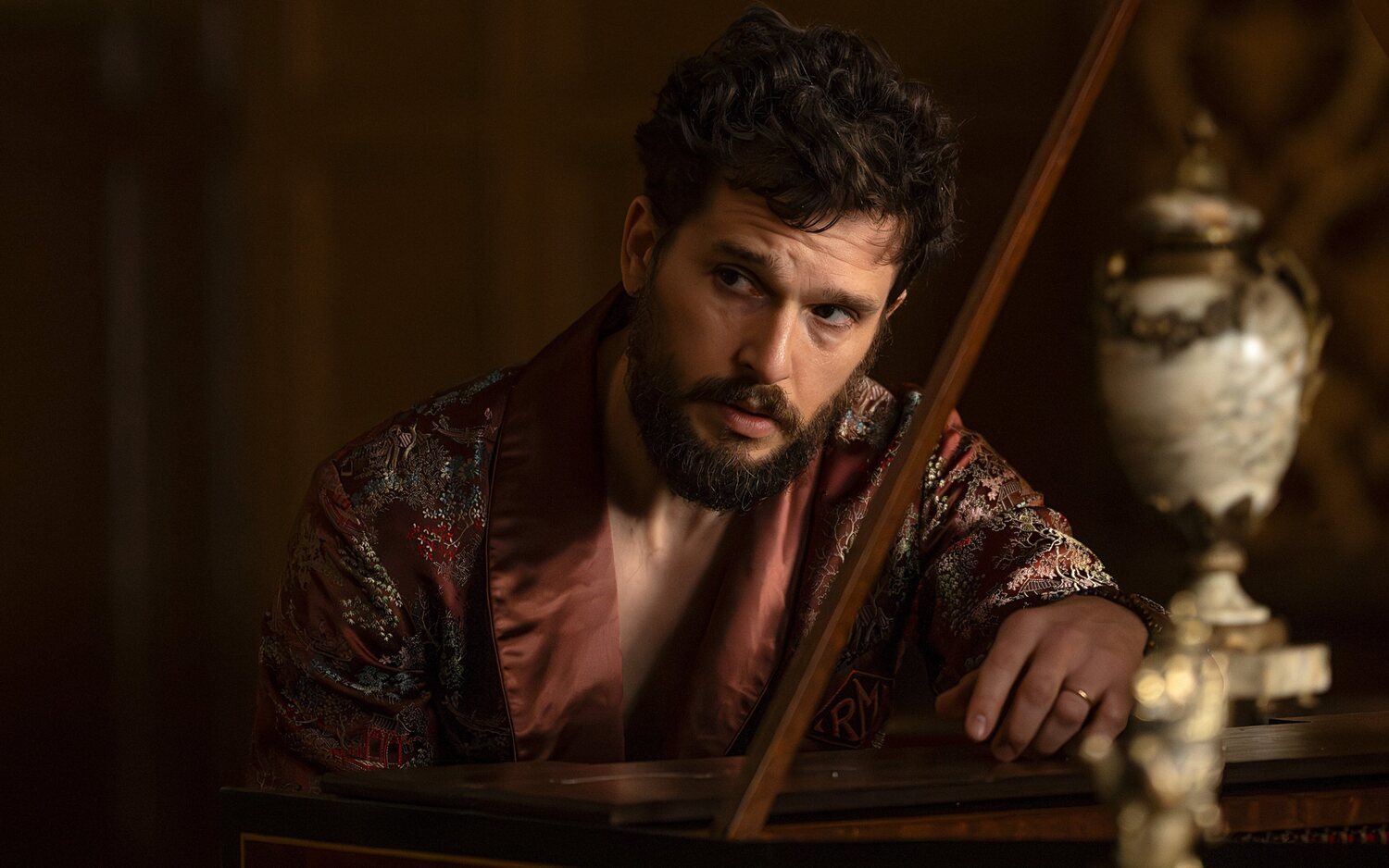 Kit Harington en la temporada 4 de 'Industry'