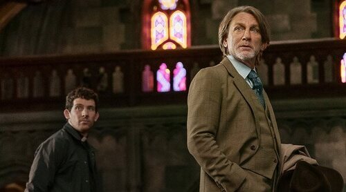 'Puñales por la espalda: De entre los muertos': Benoit Blanc vs. la fe en su caso más trascendental