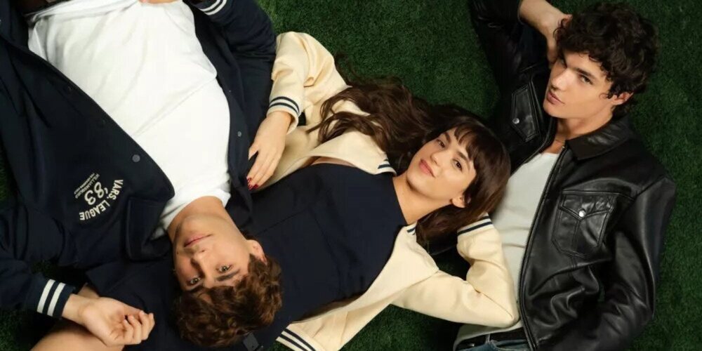 'Dímelo bajito': Laberinto de pasiones adolescentes en la nueva trilogía de Mercedes Ron