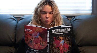 Milly Alcock desprende frescura gamberra en el nuevo póster de 'Supergirl'