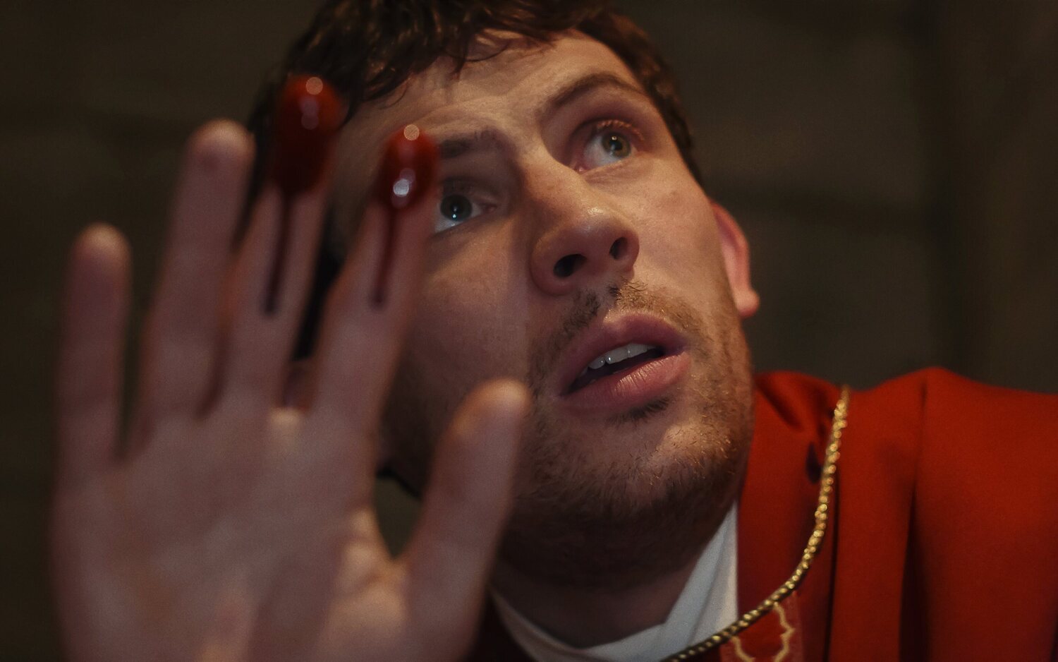 'Puñales por la espalda: De entre los muertos'